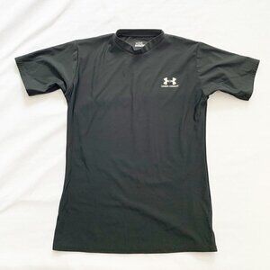 5/$25 Under Armour youth short sleeve black Shirt
